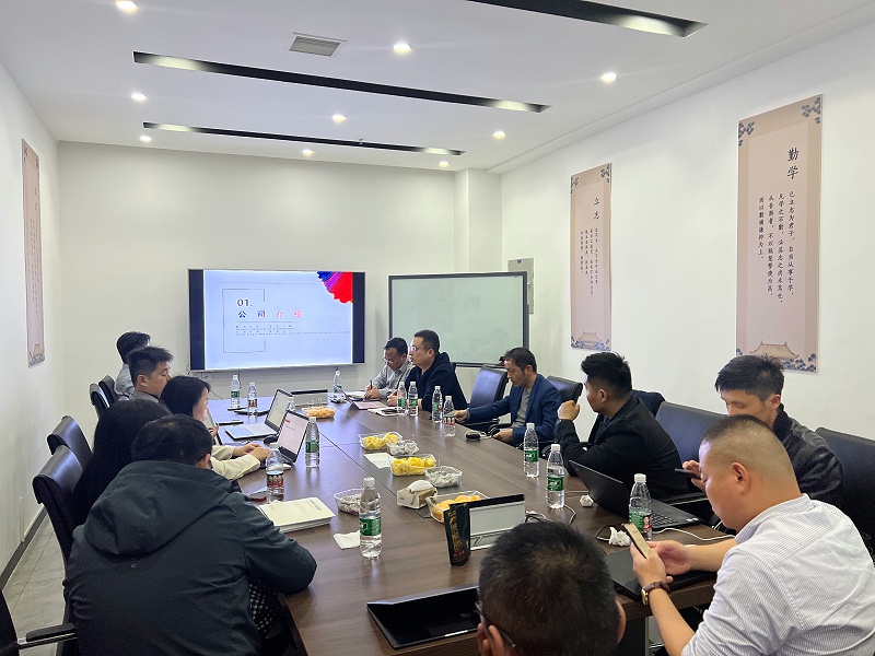 湖南購及得供應(yīng)鏈有限公司總經(jīng)理何建鋒會上分享